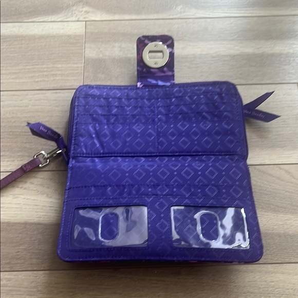 Vera Bradley purple wristlet - Picture 5 of 8
